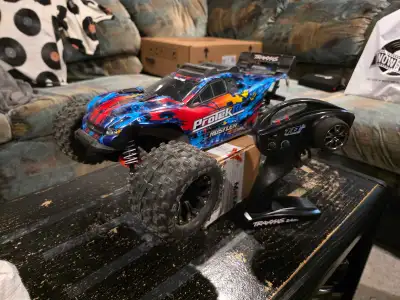 Traxxas Rustler 4x4 Brushless, View more