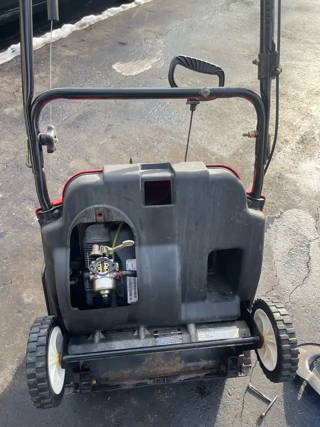 Tuneup Lawnmower or small engine in Snowblowers in Oshawa / Durham Region - Image 9