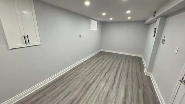 Private Room for Rent in Room Rentals & Roommates in Oshawa / Durham Region - Image 2
