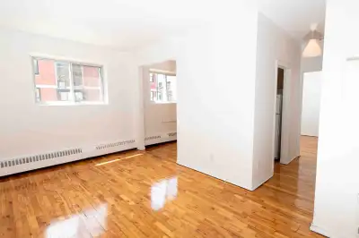3 1/2 Metro Berri-UQAM - Village - 1er juillet
