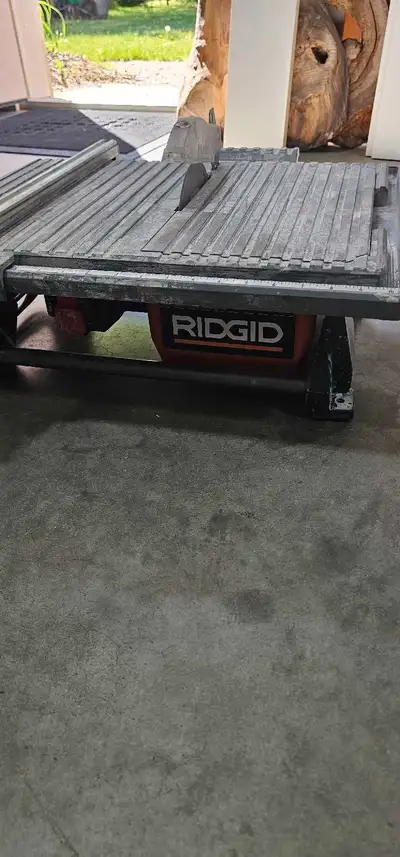 RIDGID  7-Inch Table Top Wet Tile Saw, View more