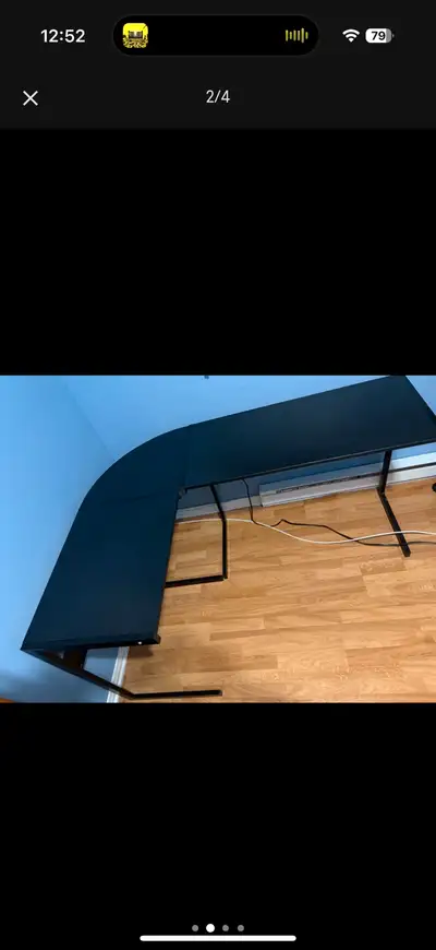 Bureau noir en L parfait pour ordinateur et console de jeux etc…. Convient parfaitement pour chambre...