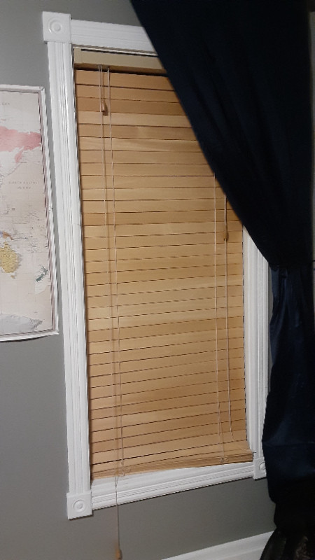 Two Sets of Window Blinds (25.5 in. wide) in Window Treatments in Gatineau - Image 2