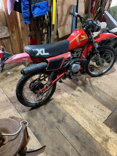 If add still up I still have Located in clementsport has Papers Org everything even tires Doesn’t sm...