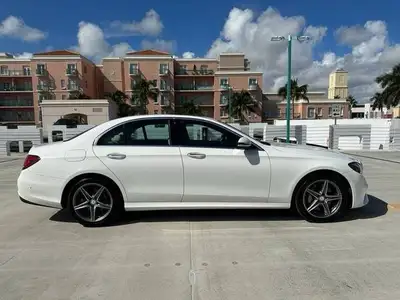 Mercedes Benz E Klasse 4Matic AMG Package No accident Local car 75380kms Fully loaded with Panoramic...