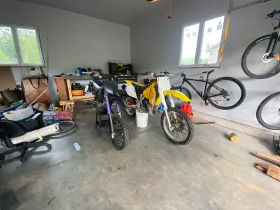 Selling my 2004 yz85 runs good but somethings wrong with the clutch and I don’t have the time or mot...