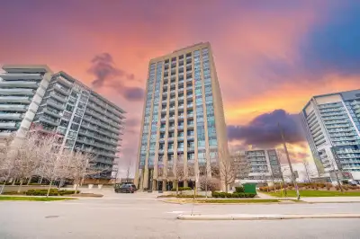 Gorgeous Loft Style 1 Bedroom Condo In North York - $2,100