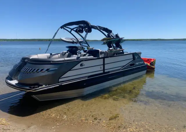2021 Montara Surf Boss in Powerboats & Motorboats in Regina - Image 3