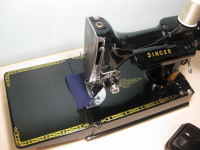 Singer 221K featherweight portable sewing machine (1956)