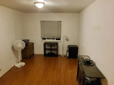Available june 1st 2026 or early May22, SUSSEX AVE,and imperial st,unfurnished big room in city of B...