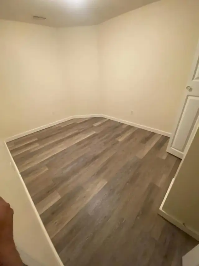 Flooring Installation       $1.3   / sqft62863222350593123