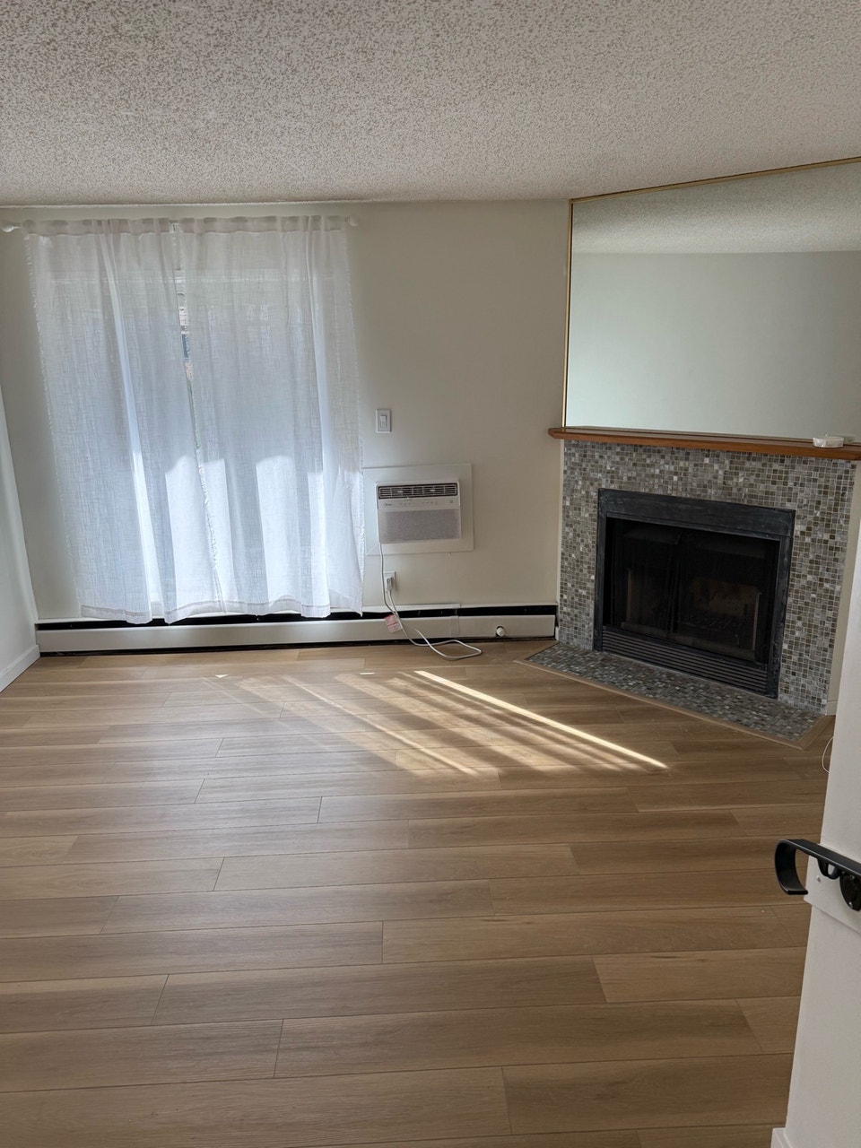 3 Bedroom Condo for Rent – Linden Woods 4