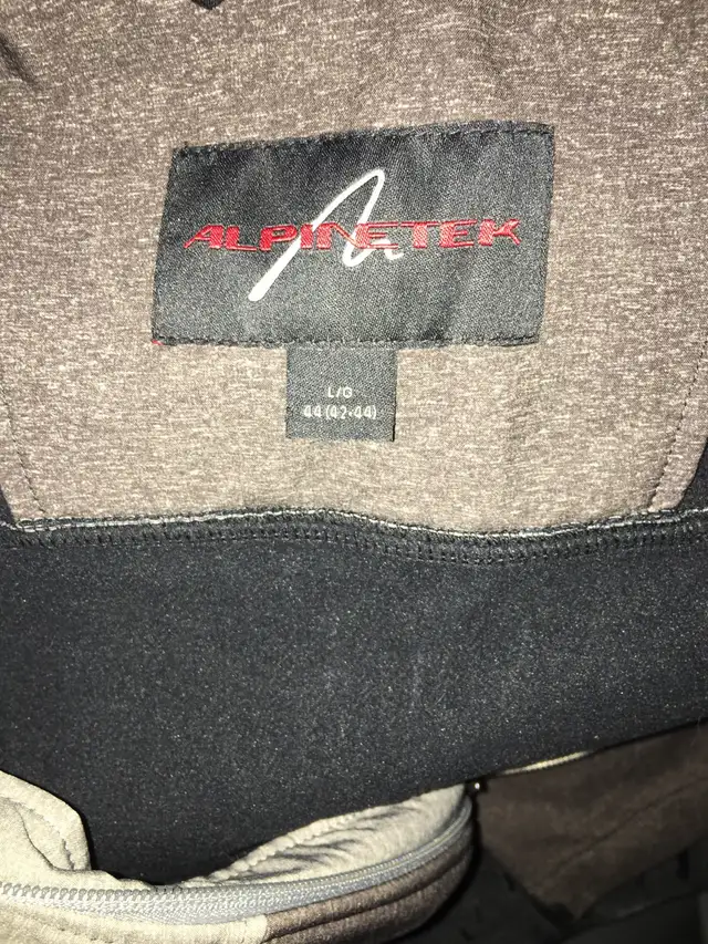 Fall jacket in Men's in City of Montréal - Image 5