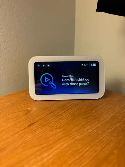 Selling Amazon echo show 5 gen 3. It’s fully working no issues. Comes with the echo itself and the o...