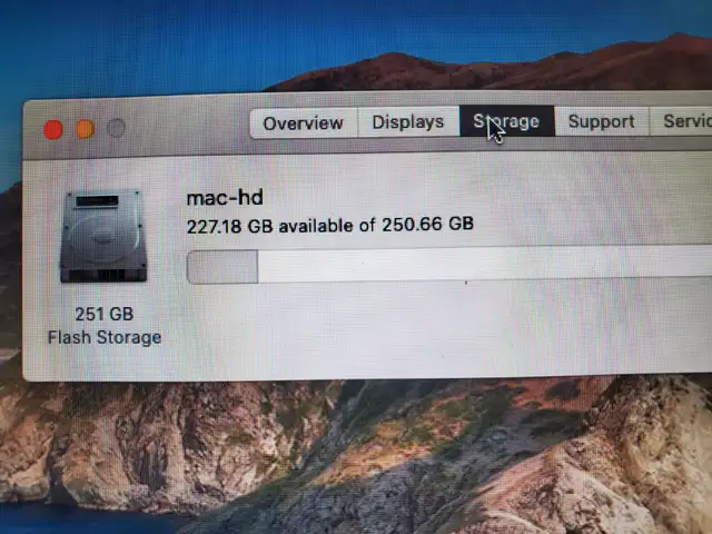 Apple Macbook Air 13 inches core i5 Mid 2011 in Laptops in City of Montréal - Image 8