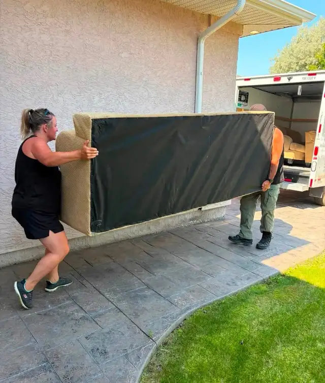 Four Hands Property Services - Property Maintenance, Yard Care, in Other in Saskatoon - Image 8