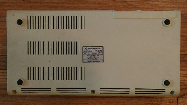 Commodore VIC 20 in Desktop Computers in Saskatoon - Image 3