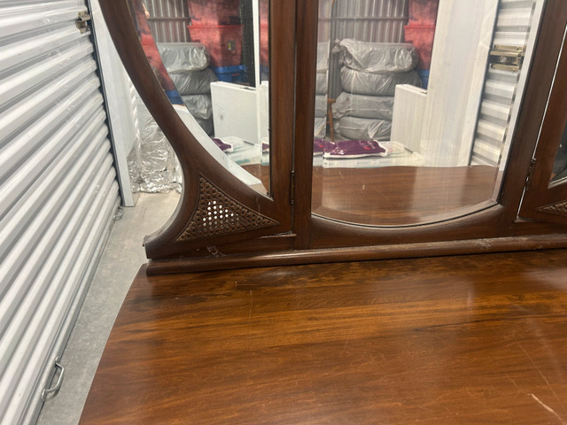 Mahogany Vanity Mirror in Dressers & Wardrobes in Oshawa / Durham Region - Image 2