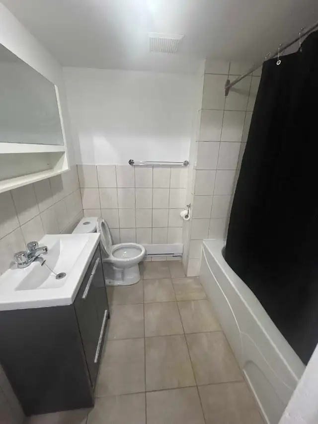 Grande Chambre meublée  moyen/long-terme,  Anjou