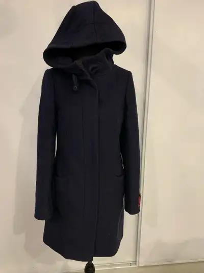Aritzia Babaton women’s coat , View more
