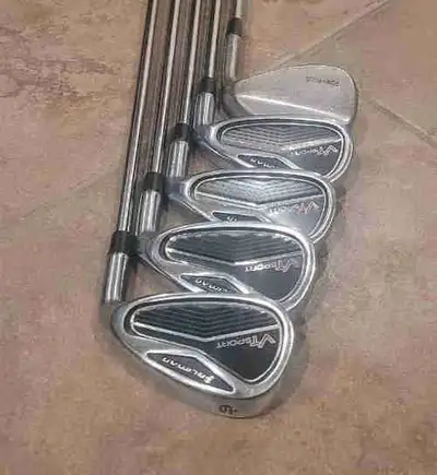 Comes with 6/7/8/9/ 52° P2W+. Other golfing equipment available. Only first pic is included in price...