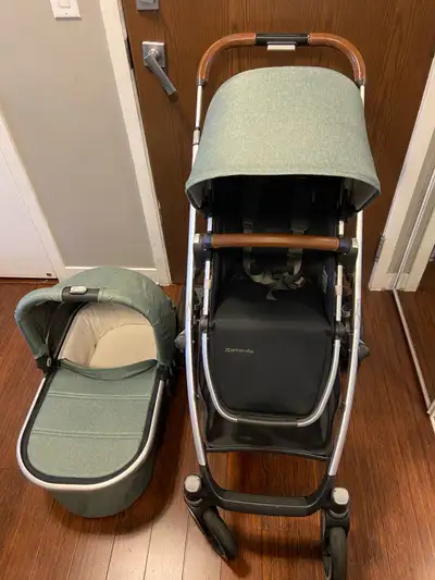 Uppababy V2 Vista stroller and bassinet, View more
