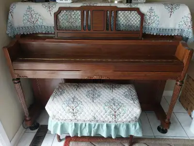 Free piano, View more