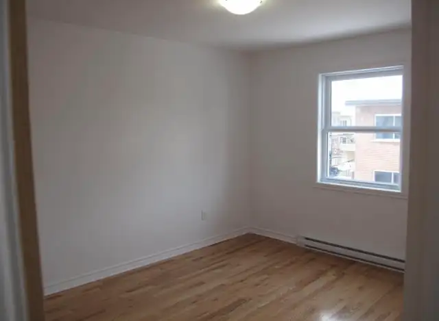 NEWLY RENOVATED 4.5 APARTMENT FOR RENT - ST LEONARD in Long Term Rentals in City of Montréal - Image 7