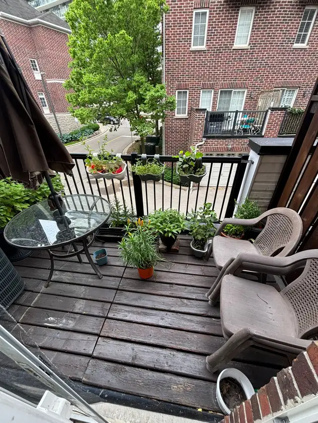 1 Bedroom for rent  Lovely Townhome by the Lake TTC at doorstep63804735474819121