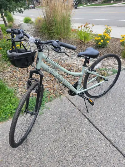 Nakamura Royal 700C Stepthrough Hybrid Bike, View more