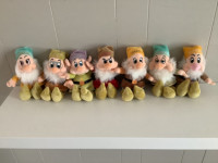 Disney’s Snow White and the seven dwarfs plush toy set