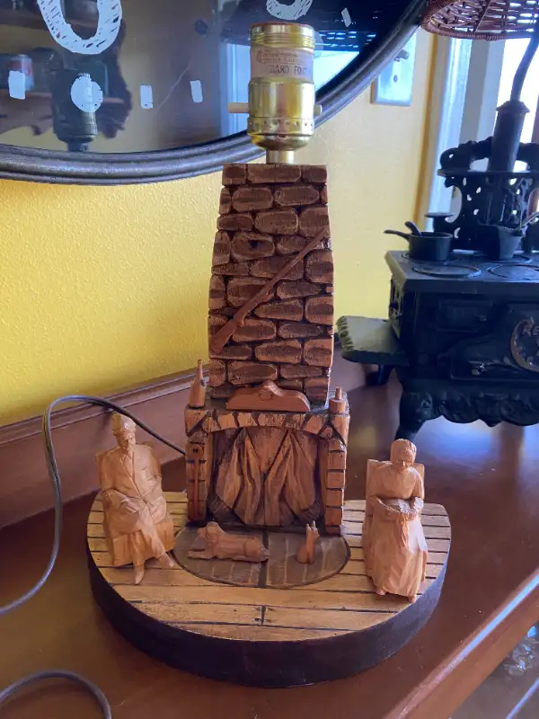 Vintage Hand-Carved Wood Lamp by Quebec Artisan Gerard Fortin in Arts & Collectibles in Oshawa / Durham Region - Image 2