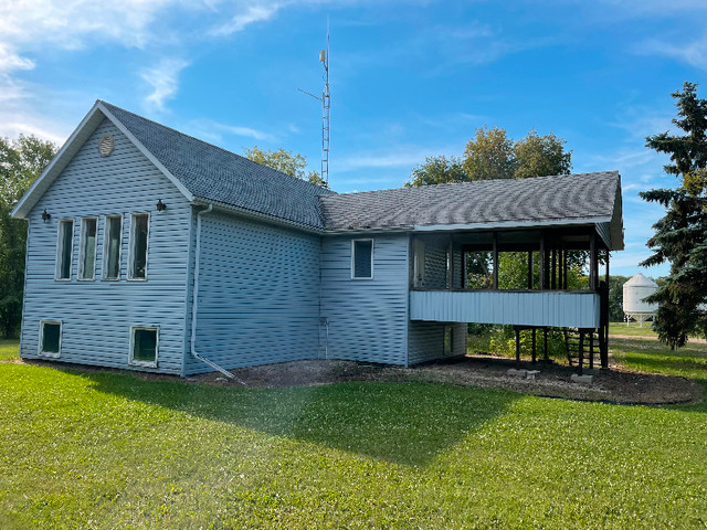 House for Sale to Move in Houses for Sale in Nipawin - Image 2