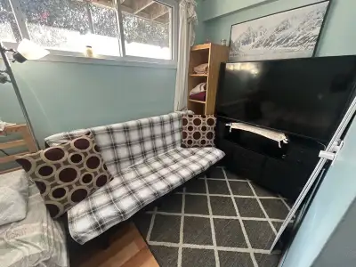 I’m seeking another woman to sublet my room for the fall and winter semesters (August to May). I’m f...