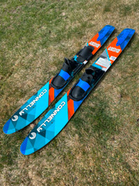 Connelly Youth Water Skiis