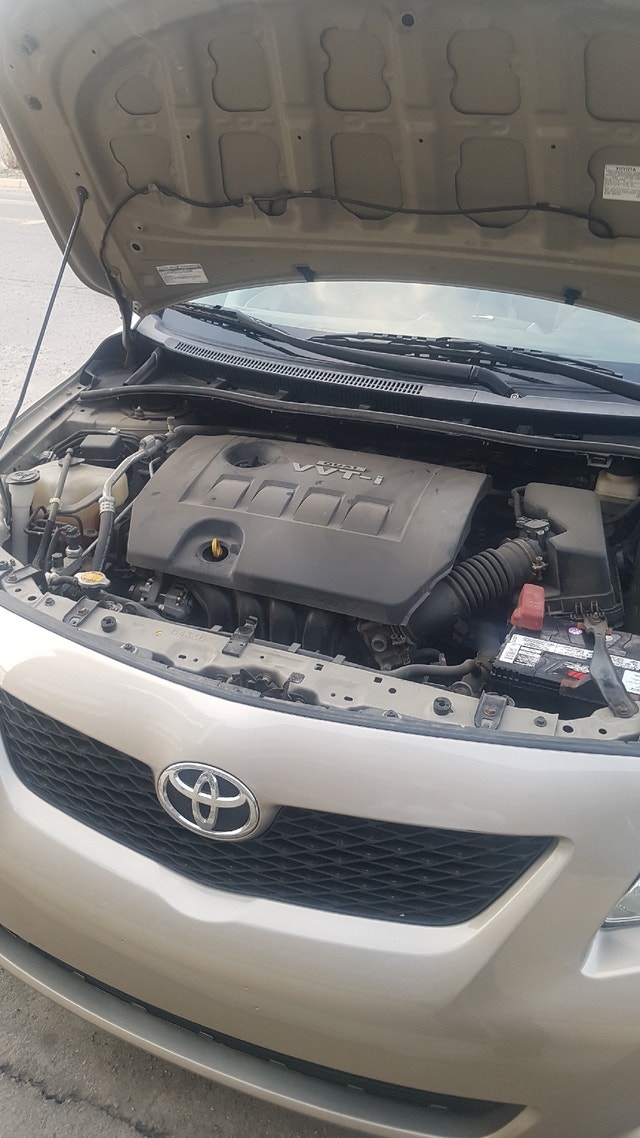 Toyota corolla le 2010 Automatic transmission Cars & Trucks Calgary