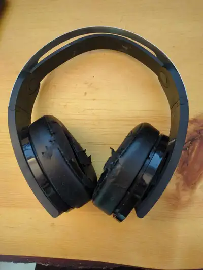 PS4/PS5 Platinum Wireless headset, View more