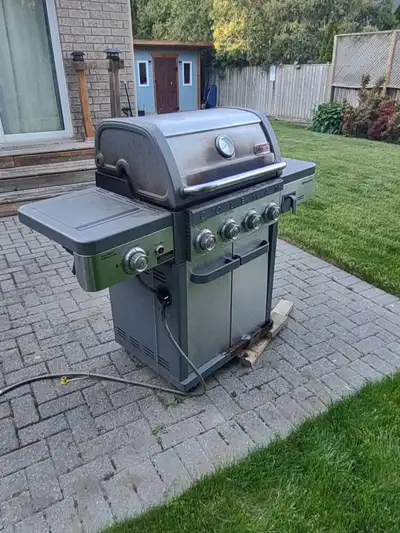 Coleman Revolution 4 Burner Natural Gas (not propane) BBQ in fair condition but will require a littl...