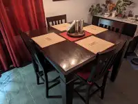 Table de cuisine / Kitchen table