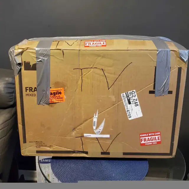 samsung 24 inch tv in TVs in City of Montréal - Image 5