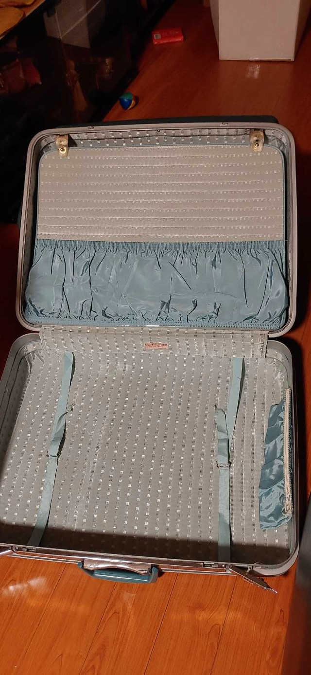 3 Vintage Hard Case Suitcases in Other in Calgary - Image 3