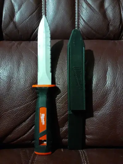 Milwaukee Tool & Duct Knife Model # 48-22-1927, View more