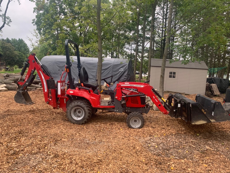 Massey Ferguson Compact tractor Farming Equipment Kitchener