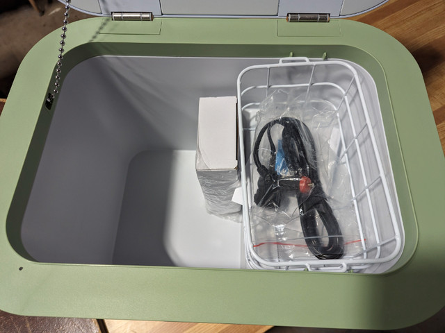 NEW in box Megiu Portable Fridge - 19QT/12V dans Réfrigérateurs  à St. Catharines - Image 4