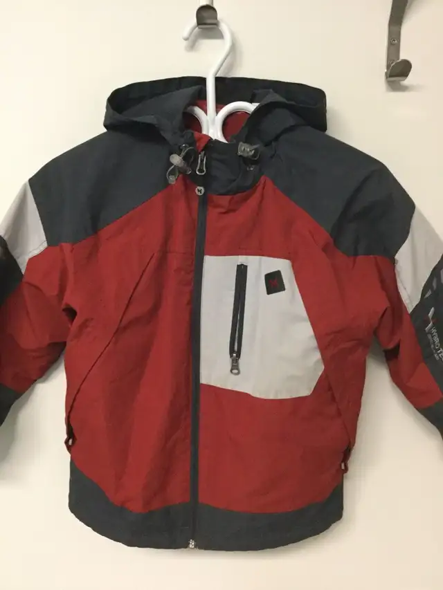 Manteau d’hiver pour garçon  in Kids & Youth in Longueuil / South Shore - Image 2