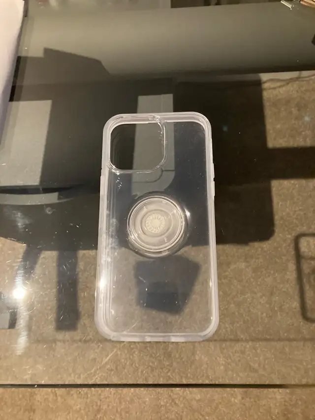 OTTER BOX IPhone 14 Pro case in Cell Phone Accessories in Kitchener / Waterloo - Image 2