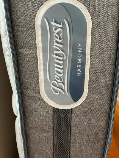 Comfortable queen sized Beautyrest Harmony mattress, View more