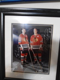 Hull & Mikita Framed picture with auto's