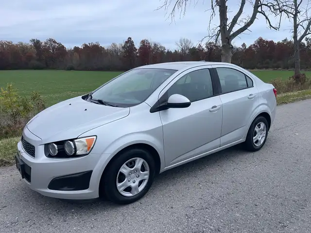 2012 Chevy sonic 