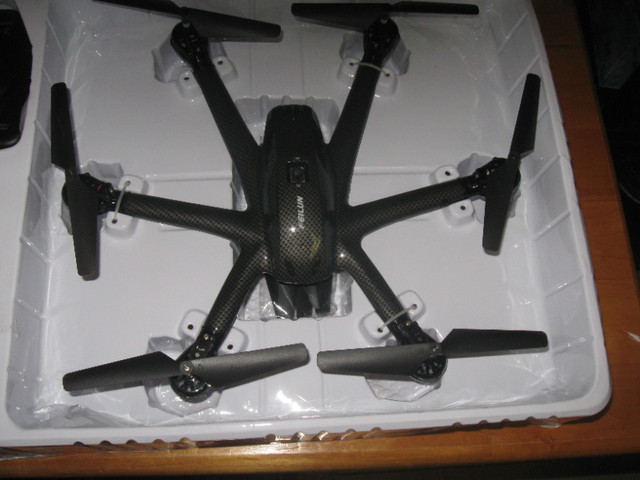 Drone : Six-Axis Gyroscope New in Box in Toys & Games in Woodstock - Image 2